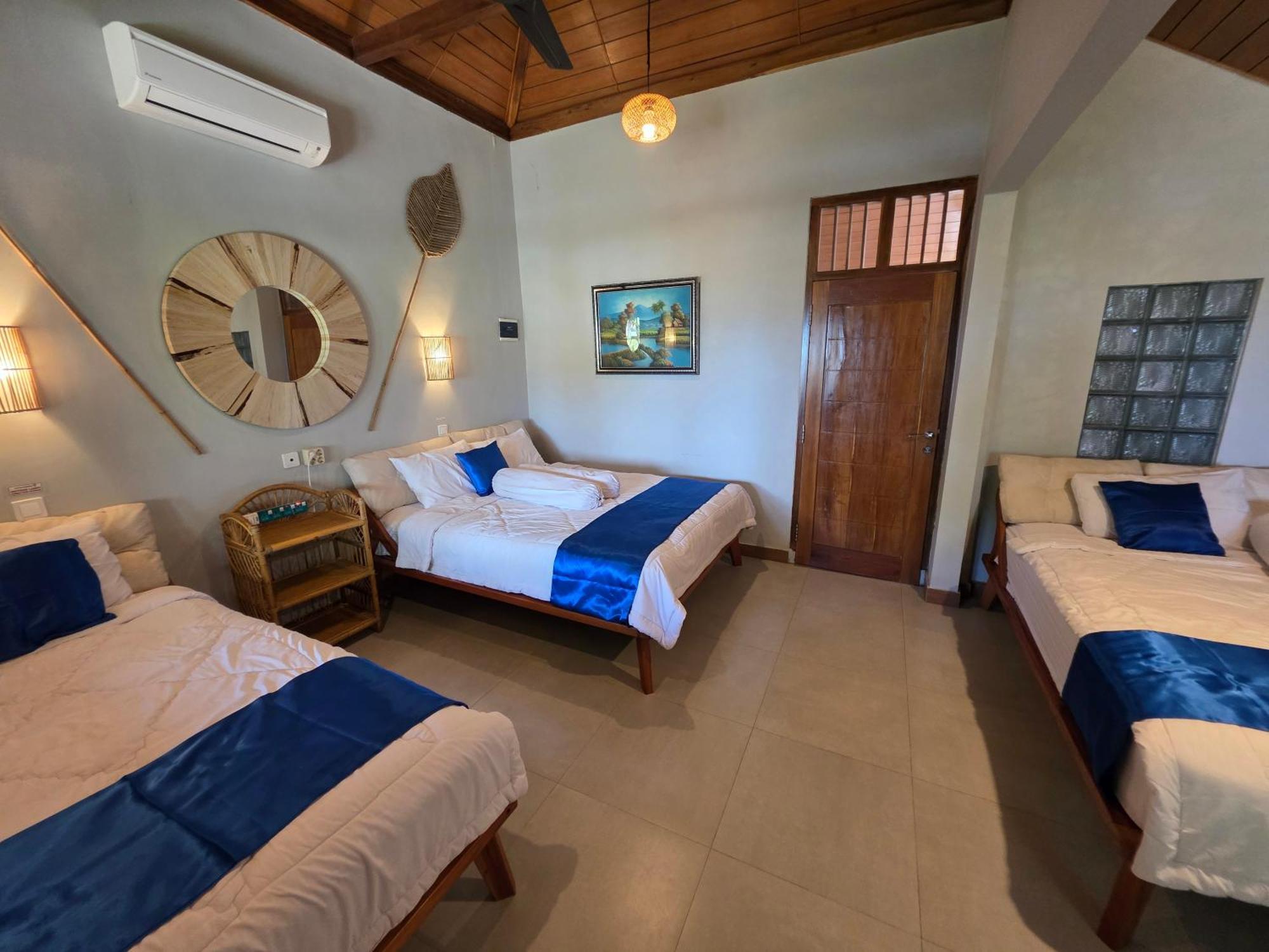 Istana Ombak Eco Resort Pacitan Esterno foto